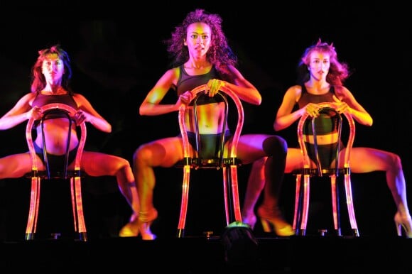 Les danseuses du cabaret parisien le "Crazy Horse" le 19 Juillet 2013 à Cannes.