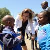 Valérie Trierweiler visite l'orphelinat Soweto Kliptown Youth (SKY) à Soweto, le 15 octobre 2013.