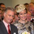  Le roi Philippe de Belgique et la reine Mathilde, dont le style vestimentaire vintage n'a pas fait l'unanimité, effectuaient le 16 octobre 2013 à Gand une de leurs Joyeuses entrées, leur tournée inaugurale du royaume. 