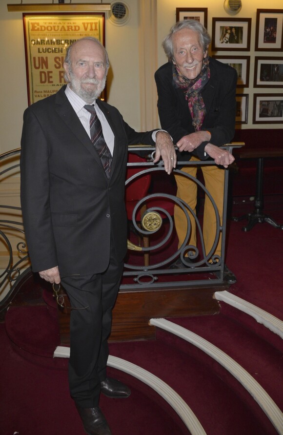 Jean-Pierre Marielle et Jean Rochefort lors de la remise de la légion d'honneur à Francoise Fabian à Paris le 3 juin 2013