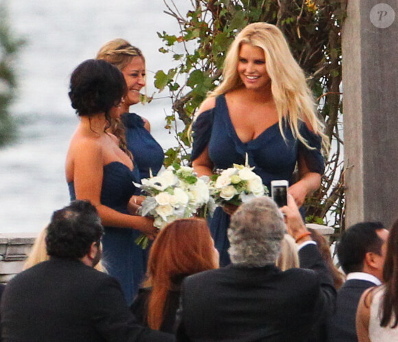Exclusif - Jessica Simpson, superbe demoiselle d'honneur au mariage de son agent Lauren Auslander, à Rhode Island le 11 octobre 2013