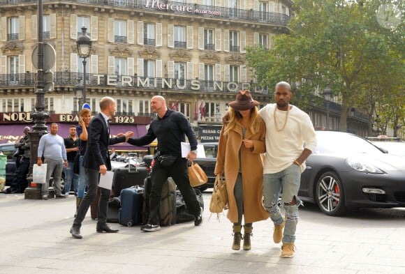 Kim Kardashian et Kanye West quittent Paris pour un aller-retour à Londres