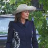 Carole Middleton dans Chelsea, en route pour le baptême de son petit-fils le prince George de Cambridge, le 23 octobre 2013.