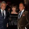 Giancarlo Giammetti, Joan Collins et Valentino lors de la soirée de lancement de l'autobiographie de Joan Collins Passion For Life à Londres le 21 octobre 2013 à l'hôtel Westbury de Mayfair