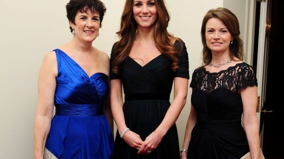 Kate Middleton : Fière de George, sublimement décolletée, déjà de retour !
