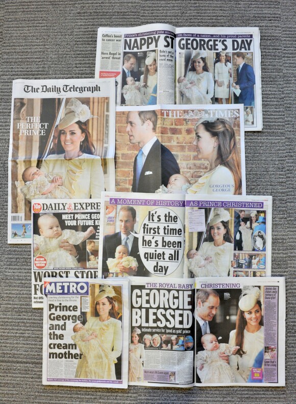 La presse britannique du 24 octobre 2013 faisait ses gros titres sur le baptême du prince George de Cambridge, célébré la veille.