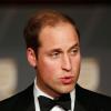 William, Duc de Cambridge, donne un discours lors du dîner de gala célébrant le 150e anniversaire de la FA au Grand Connaught Rooms de Londres, le 26 octobre 2013.