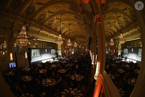 Ambiance lors du dîner de gala célébrant le 150e anniversaire de la FA au Grand Connaught Rooms de Londres, le 26 octobre 2013.