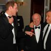 William, le président de la FA Greg Dyke et Michel Platini lors du dîner de gala célébrant le 150e anniversaire de la FA au Grand Connaught Rooms de Londres, le 26 octobre 2013.