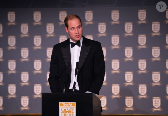 Le prince William fait un discours au diner de gala du 150eme anniversaire de "The Football Association", dont il est le president, a Londres. Le 26 octobre 2013 26th October, 2013.