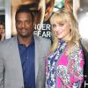 Alfonso Ribeiro et son épouse Angela lors de la première du film After Earth au théâtre Ziegfeld à New York, le 29 mai 2013