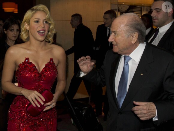 Shakira et Sepp Blatter lors de la cérémonie du Ballon d'Or 2012 à Zurich, le 9 janvier 2012
