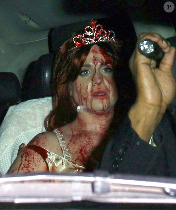 La starlette Kelly Osbourne à une soirée Halloween dans la discothèque Bootsy Bellows à West Hollywood, le 31 octobre 2013.