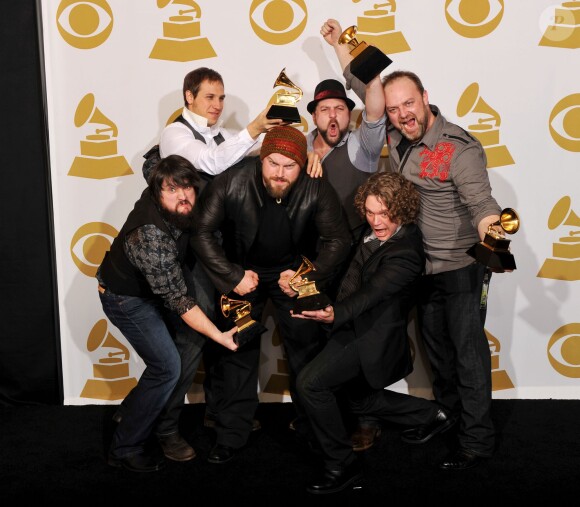 Le Zac Brown Band avec le Grammy Award de la Révélation de l'année en février 2010
