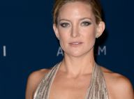 Kate Hudson affriolante en décolleté plongeant devant une Salma Hayek dos nu