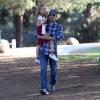 Ben Affleck avec sa fille Violet après un cours de basketball à Brentwood, Los Angeles, le 3 novembre 2013.