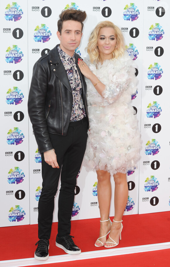 Nick Grimshaw et Rita Ora assistent aux BBC Radio 1's Teen Awards 2013 à la Wembley Arena. Londres, le 3 Novembre 2013.