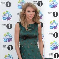 Taylor Swift et Rita Ora : Lumineuses stars des Teen Awards