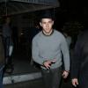 Nick Jonas quitte le Sunset Marquis Hotel à West Hollywood, Los Angeles, le 1er novembre 2013.