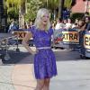 Tori Spelling sur le plateau de l'émission "Extra" à Universal City. Le 6 novembre 2013.