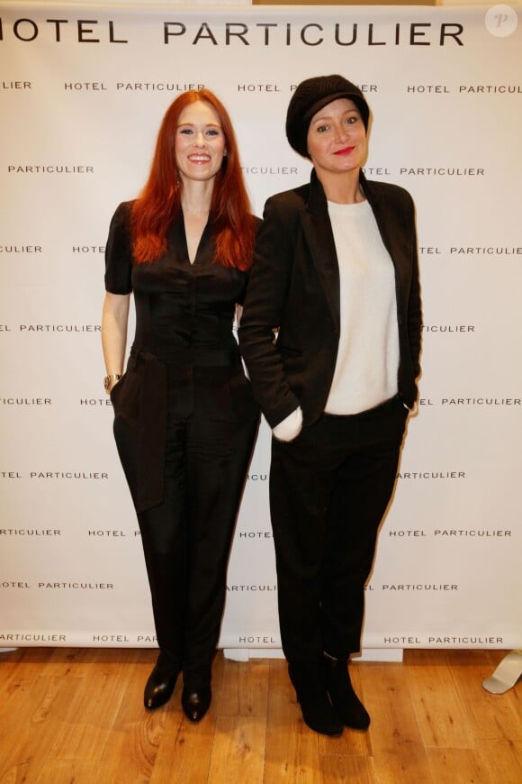 Audrey Fleurot et Julie Ferrier à l'inauguration du magasin "Hotel Particulier" à Paris, le 6 novembre 2013.