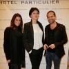 Julie Ferrier et les créateurs Eddy & Roxane Rizal à l'inauguration du magasin "Hotel Particulier" à Paris, le 6 novembre 2013.
