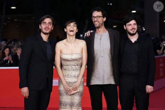 Luca Marinelli, Camilla Fiippi, Alessandro Lunardelli et Filippo Scicchitano lors de la première de Il Mondo Fino In Fondo dans le cadre du Festival du film de Rome le 8 novembre 2013