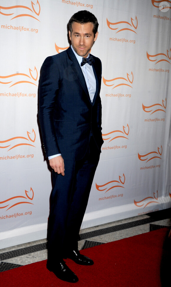 Ryan Reynolds assiste à la soirée A Funny Thing Happened On The Way To Cure Parkinson organisée par la Michael J. Fox Foundation for Parkinson's Research au Waldorf Astoria. New York, le 9 novembre 2013.