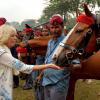 Le prince Charles et la duchesse de Cornouailles lors de leur visite à la célèbre accadémie militaire de Dehradun, le 7 novembre 2013, dans le cadre de leur visite officielle de neuf jours en Inde et au Sri Lanka