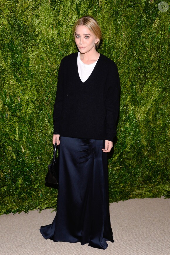 Mary-Kate Olsen assiste à la 10e remise du prix CFDA/Vogue Fashion Fund aux Spring Studios. New York, le 11 novembre 2013.