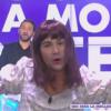 Bertrand Chameroy déguisé en Chantal Goya dans "Touche pas à mon poste". Le 13 novembre 2013.