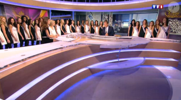 Les 33 candidates pour Miss France 2014 invitées sur le plateau du journal de 13h de Jean-Pierre Pernaut sur TF1 le jeudi 14 novembre 2013