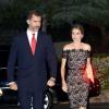 Le prince Felipe d'Espagne et sa femme Letizia ont assisté au dîner du Forum États-Unis/Espagne, au sein du Montecito Country Club, à Los Angeles, le 15 novembre 2013.