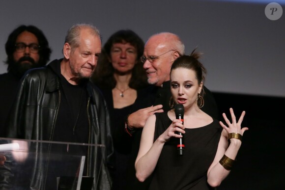 Le président du jury Cinemaxx Larry Clark et Aliona Polunina lors de la clôture du Festival international du film de Rome le 16 novembre 2013