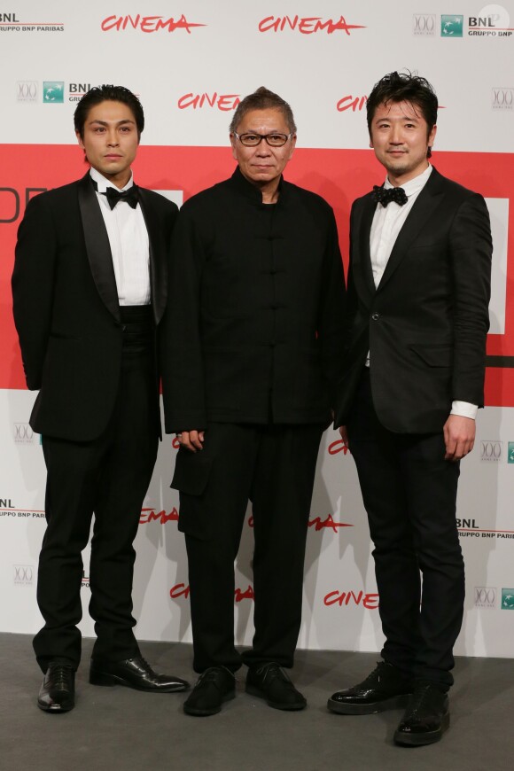 Satoshi Judai, le réalisateur Takashi Miikeet Hiroaki Harada (Blue Planet Brothers) lors de la clôture du Festival international du film de Rome le 16 novembre 2013
