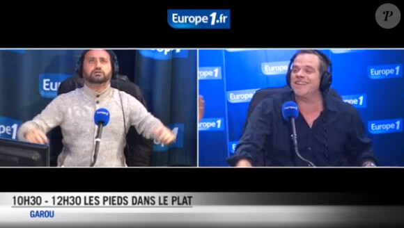 Cyril Hanouna et Garou dans l'émission d'Europe 1, Les pieds dans le plat. Lundi 18 novembre 2013.