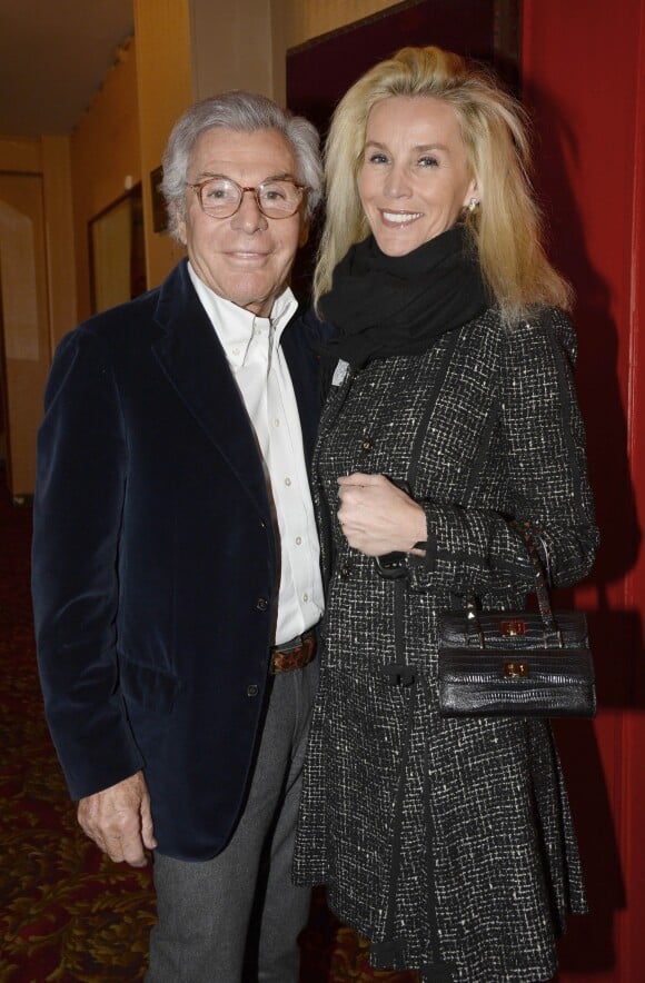 Jean-Daniel Lorieux et sa femme Laura Restelli Brizard lors de la représentation exceptionnelle de la pièce "Cher Trésor" au théâtre des Nouveautés à Paris à l'occasion de la création du Festival de l'Ile Maurice, le 18 novembre 2013
