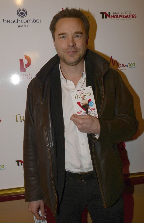 Guillaume de Tonquédec lors de la représentation exceptionnelle de la pièce "Cher Trésor" au théâtre des Nouveautés à Paris à l'occasion de la création du Festival de l'Ile Maurice, le 18 novembre 2013
