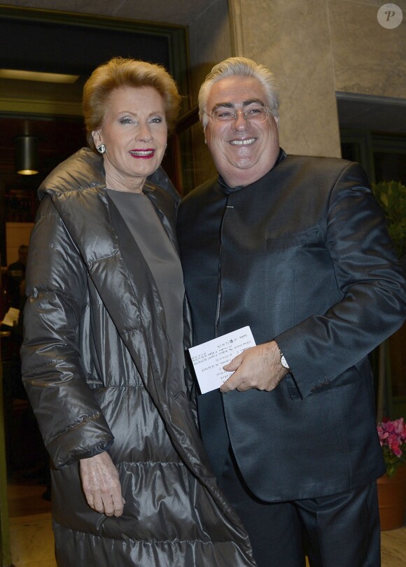 Monique Raymond et Jean-Michel Aubrun lors du 21e Gala de l'Espoir au Théâtre des Champs-Elysées à Paris, le 19 novembre 2013.