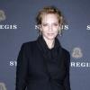 Uma Thurman assiste à l'ouverture du King Cole Bar & Salon à l'hôtel The St. Regis. New York, le 19 novembre 2013.