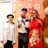Natalia Vodianova, enceinte, présente au coté de Tutta Larsen, Andrei Bartenev et un gros nounours, son projet caritatif Give a Smile au Garage Centre for Contemporary Culture. Moscou, le 20 novembre 2013.