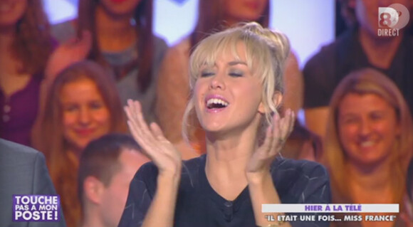 Enora Malagré dans l'émission "Touche pas à mon poste" du jeudi 21 novembre 2013.