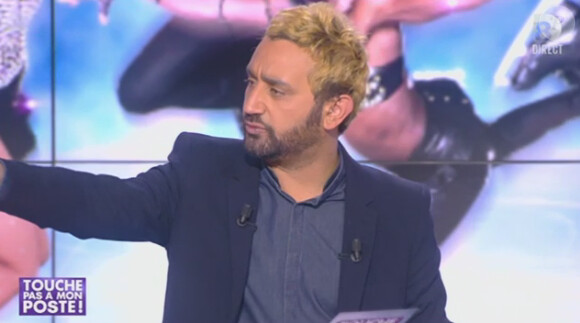 L'animateur Cyril Hanouna dans l'émission "Touche pas à mon poste" du jeudi 21 novembre 2013.