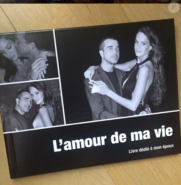 Jade a préparé un livre pour son époux Arnaud Lagardère