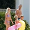 Britney Spear avec Jason Trawick et ses enfants Sean Preston et Jayden James à Hawaï, le 5 juillet 2012.