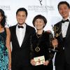 Sarita Choudhury, Richard O'Neill,Boyoung Lee, et E Jejun lors des International Emmy Awards à New York, le 25 novembre 2013.