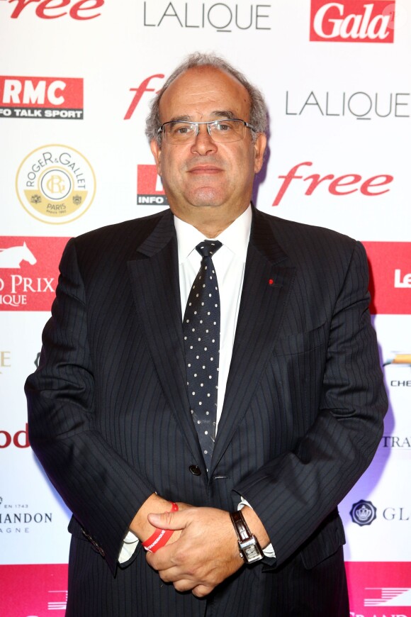 Le professeur David Khayat - Soirée Grand Prix d'Amérique à l'hippodrome de Vincennes avec "la fondation Avec" (pour la vie espoir contre le cancer), presidée par le professeur David Khayat le 26 novembre 2013.