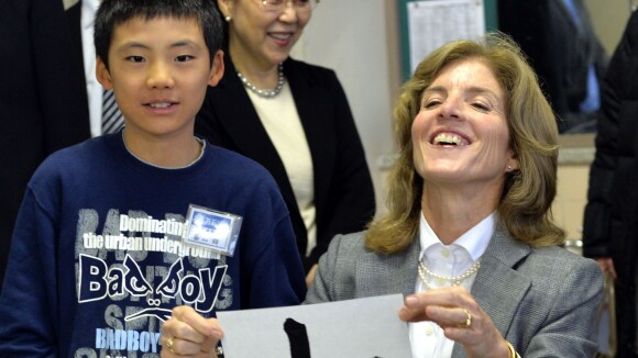 Caroline Kennedy, fille de JFK, au Japon : Premiers pas réussis d'ambassadrice