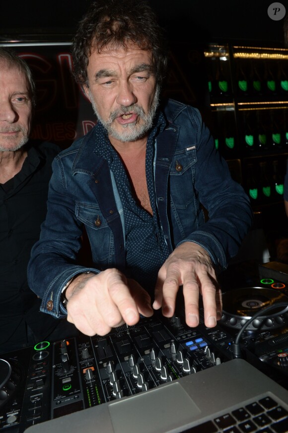 Exclusif - Olivier Marchal au restaurant La Gioia, rue de Rivoli à Paris, le 27 Novembre 2013.