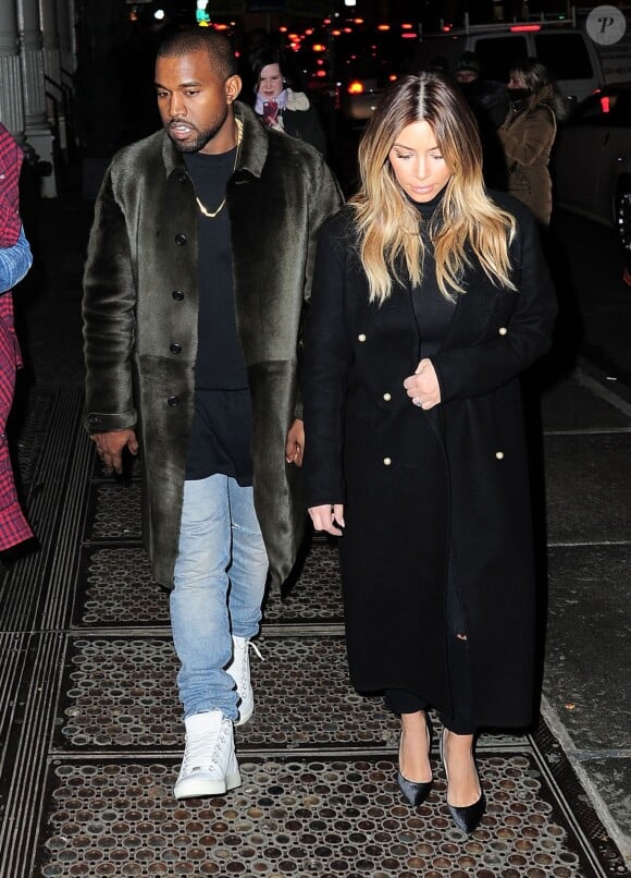 Kim Kardashian et son fiancé Kanye West à New York, le 25 novembre 2013.